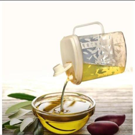 Random%20Color%20Kitchen%20Plastic%20Oil%20Jug%20With%20Lid%20&%20Handle%20-%201%20Liter,%20Plastic%20Oil%20Bottle%20for%20Cooking%20Use%20Oil%20Containers%20-%20Image%206