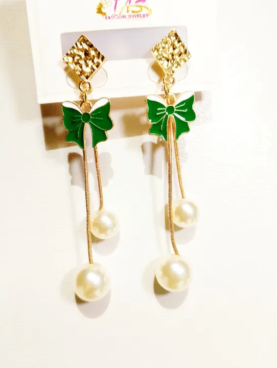Choose%20Your%20Own%202%20in%201%20Fashion%20Earrings%20%7C%20Trendy%20Gold-Tone%20Earrings%20Set%20for%20Girls%20&%20Women%20-%20Image%204