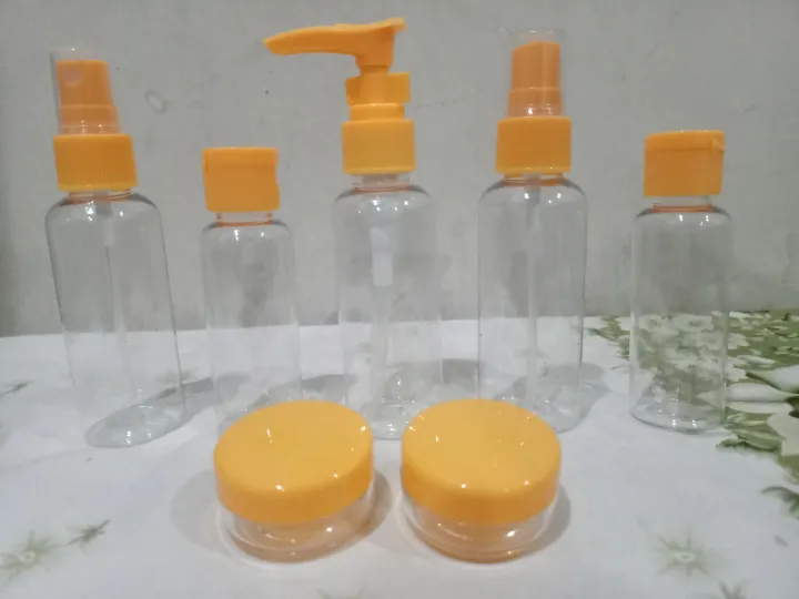 8%20pcs%20empty%20travel%20bottle%20set%20kit%20or%20pack%20Refillable%20and%20reusable%20bottles%20Travel%20size%20bottle%20and%20container%20Traveling%20bottle%20set%20-%20Image%204