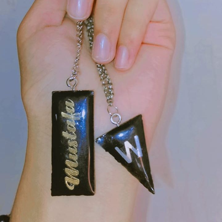 Customize%20Resin%20Black%20Name%20Pendant%20for%20Men%20-%20Image%202