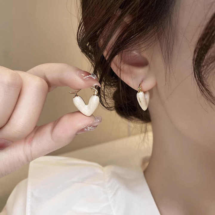 Multi%20color%20Korean%20Jewellery%20S925%20Needle%20Beautiful%20Heart%20Shape%20Earings%20for%20Girls%20-%20New%20Design%20Korean%20Jewellery%20For%20Girls%20-%20Image%204
