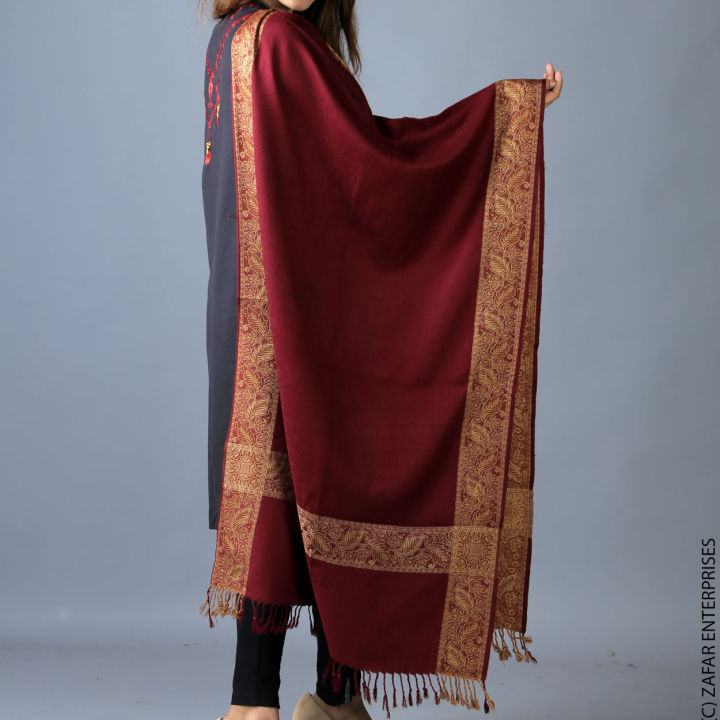 Maroon%20Kashmiri%20Stoler%20For%20Girls%204%20Border%20Pashmina%20Muffler%20Shawl%20For%20Women%20-%20Mominas%20-%20Image%203