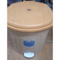 Dustbin Trash Bin Pedal Bin medium – 14 liter – Fancy Bin. 