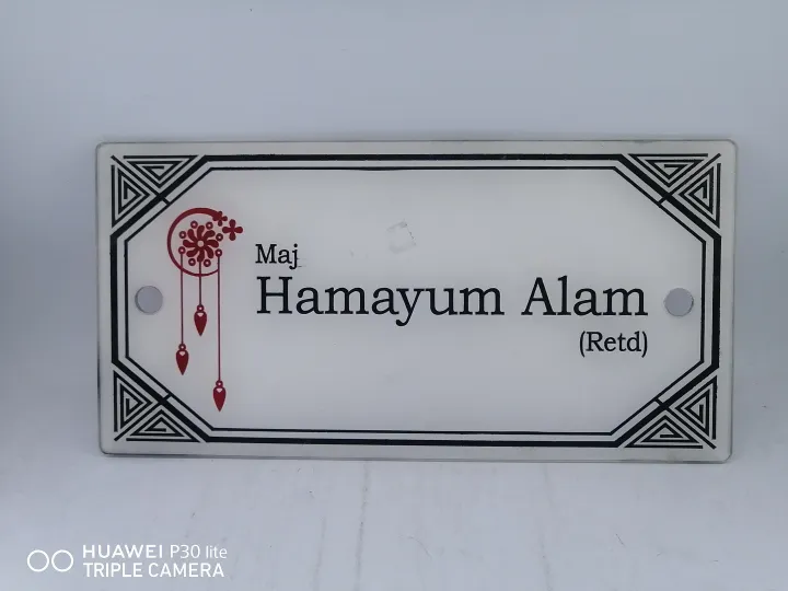 Custom%20Acrylic%20House%20Name%20Plate%20Stylish%20Door,%20Office,%20and%20Table%20Name%20Plate%20Personalized%20Design%20for%20Home%20Decor%20-%20Image%203