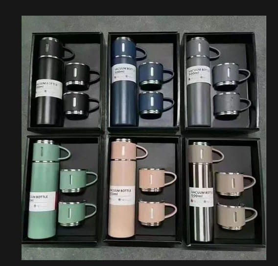 Vacuum%20Flask%20Set%20with%203%20Cups%20Combo%20500ml/16.9oz%20Vacuum%20Insulated%20Bottle%20with%20Cup%20Top%20Grade%20Stainless%20Steel%20Double%20Wall%20Insulated%20Thermos%20Travel%20Flask%20Bottle%20for%20Tea%20/%20Coffee%20/%20Water%20to%20keep%20Hot%20&%20Cold%20Up%20to%2012%20Hours%20suitable%20for%20Indoor%20or%20Outdoor%20Use%20-%20Image%207