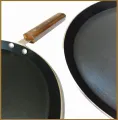 Hot Plate Non stick Tawa 30cm 33cm 36cm Hot Plate tawa Nonstick fry Pan Roti Tava Non-Stick induction Tawa Cookware set Paratha Pan Baking Wooden Handle Long Usage Non Stick Tawa for Chapatti & Dossa Naan Bread 11 inches 12 inches 13 inches. 