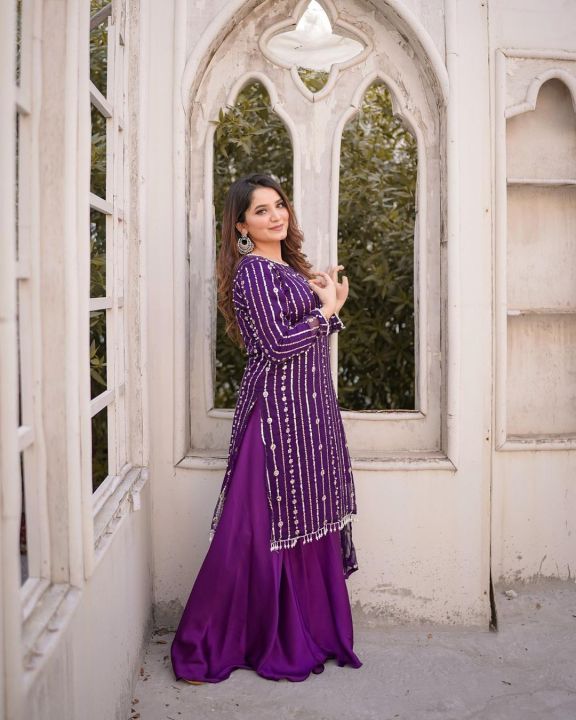 Stylish%20Heavy%20Embroidery%20Hania%20Amir%203%20Peice%20Dress%20For%20Girls%20-%20Stiched%20Suit%20Sequence%20Pearls%20Embroidered%203%20Pc%20Dress%20For%20Women%20-%20Unique%20and%20Elegant%20Premium%20quality%20-%20Image%207