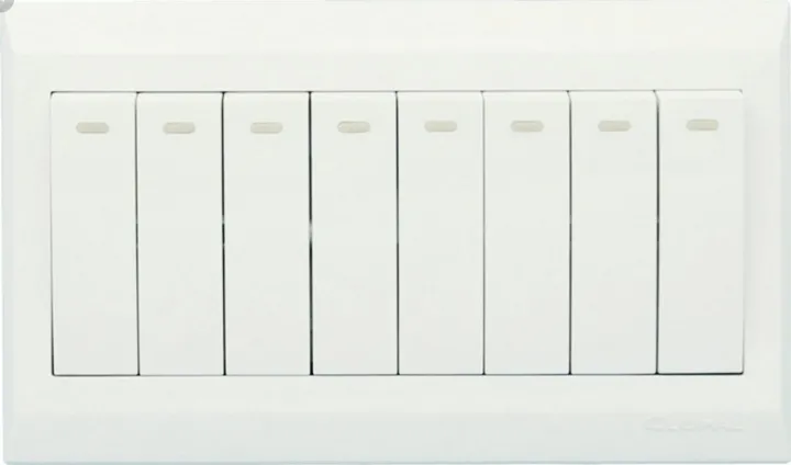 Clopal%20Big%20Switch%20and%20Sockets%208-Gang%20(White)%20-%20Image%202
