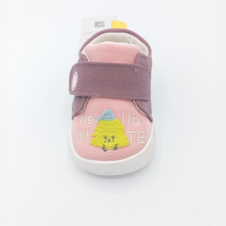 Baby%20Soft%20Walking%20Shoes%20%E2%80%93%20Cute%20Embroidered%20Chick%20Design,%20Comfortable%20Toddler%20Shoes%20-%20Image%203