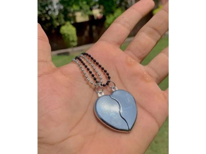 Magnetic%20Couple%20Necklaces%20Distance%20Heart%20Pendant%20for%20Women%20Valentine's%20Gift%20-%20Image%204