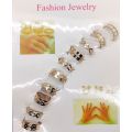 Stretchable Alloy Leaf Belt for Women - Adjustable Waistband for Girls. 