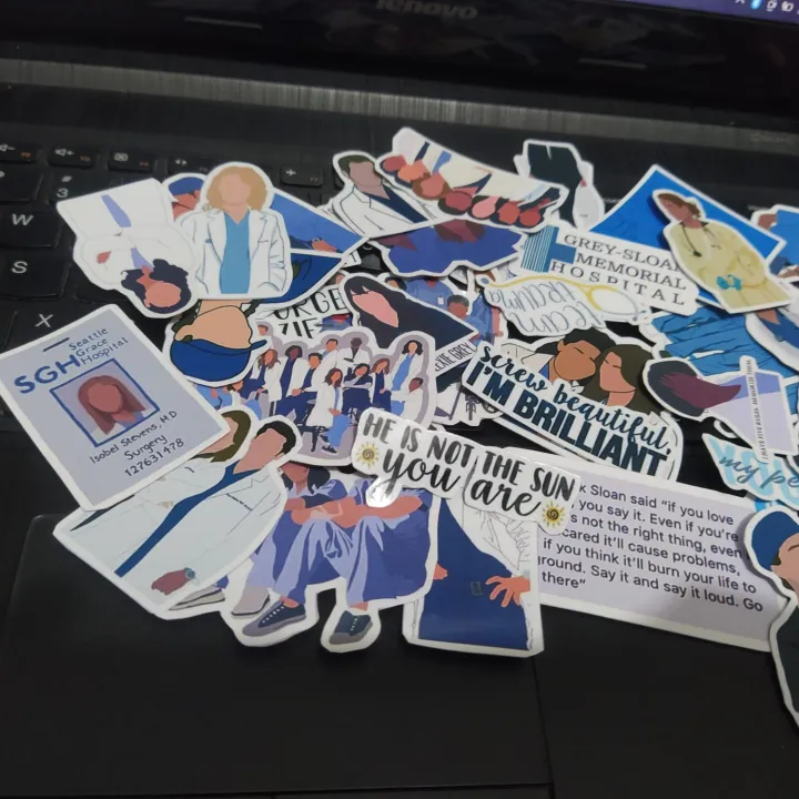 25/50pcs%20GREY'S%20ANATOMY%20sticker%20pack%20based%20on%20tv%20series%20funny%20sitcom%20cool%20cute%20aesthetic%20doctor%20medical%20medicine%20ideal%20for%20journals%20guitar%20skateboards%20laptops%20-%20Image%209