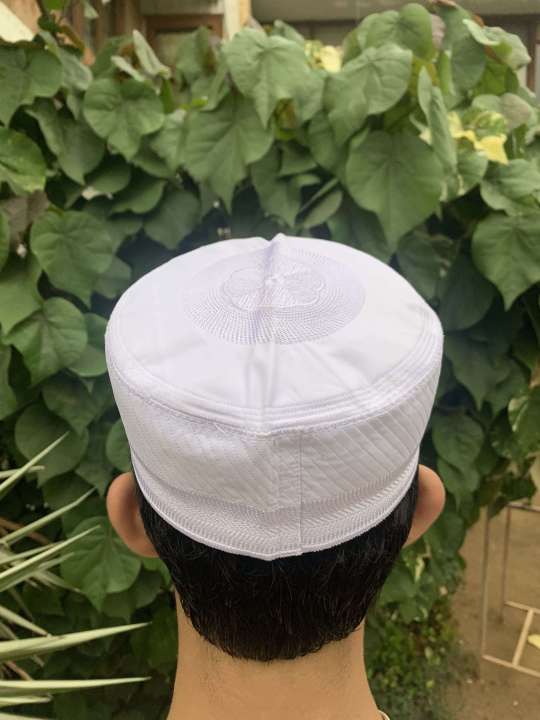 Men's%20Namaz%20Cap%20Cloth%20Contrasting%20Boqus%20Prayer%20Cap%20/%20Namaz%20Topi%20/%20Islamic%20Cap%20-%20Image%204