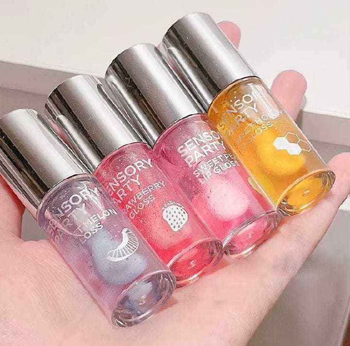 Miss%20Mart%20Trendy%20Korean%20Heart%20Lip%20Gloss%20Cute%20Lip%20Gloss%20Cosmetic%20Matte%20Lip%20Plumper%20%7C%20Lip%20Gloss%20Non-Stick%20Cup%20Matte%20Liquid%20Lipstick%20-%20Image%203