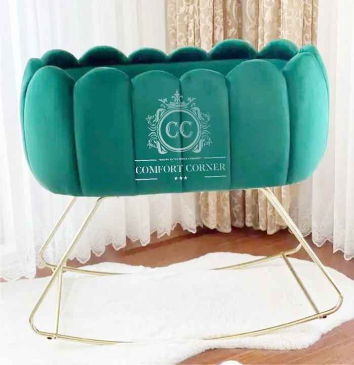 Luxury%20Velvet%20Tufted%20Bassinet%20Baby%20Cot%20-%20Premium%20Velvet%20Fabric,%20Comfortable%20for%20Babies%20-%20Image%203