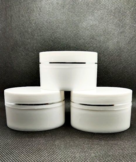Pack%20of%203%20/%20Empty%20Cream%20Containers%2030%20Gram%20Pot%20Cream%20Jars%20Refillable%20Plastic%20Cosmetic%20Containers%20-%20Image%204