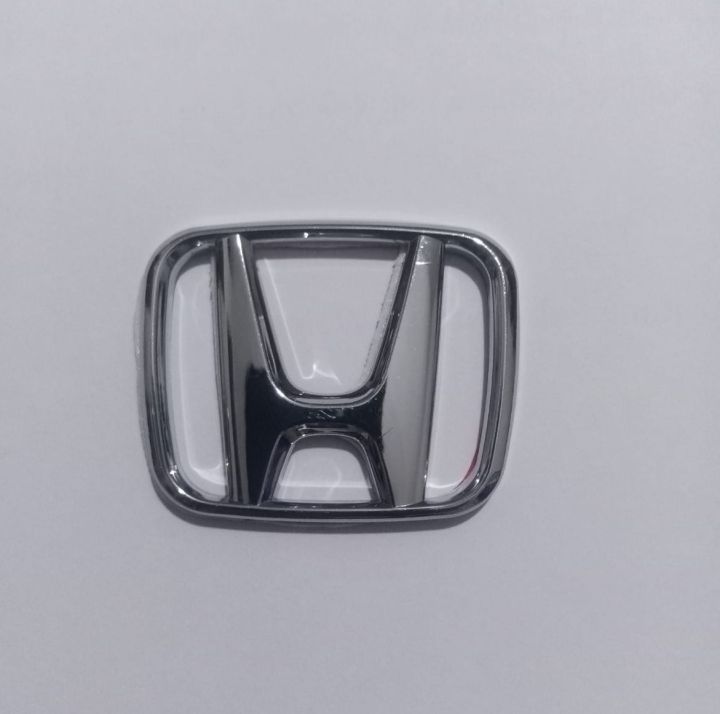 Honda%20Logo%20-%20Silver%20Chrome%20Monogram%20Badge%20Emblem%20Full%20Tape%20-%20Image%202