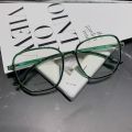 2021 new glasses women's Korean black frame glasses women's anti blue light spectacles frame fashion eyewear. 