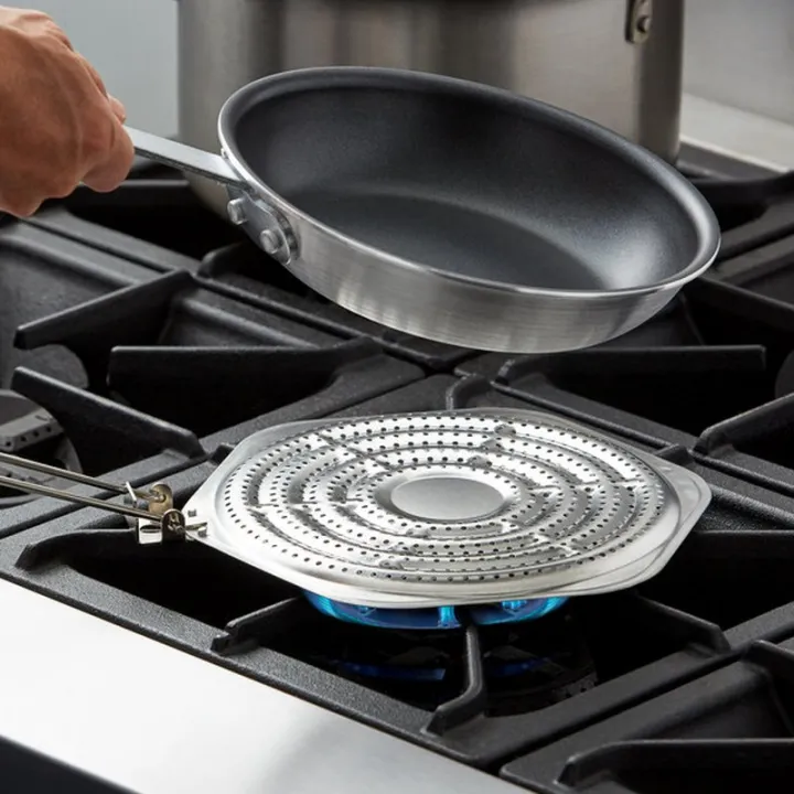 Flame%20Simmer%20Ring%20Heat%20Diffuser%20with%20Wood%20Handle%20-%20Image%206