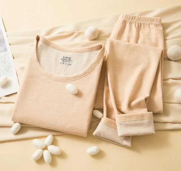 Women's%20Thermal%20Inner%20Suit%20Ultra%20Warm%20Fleece%20Winter%20Wear%20-%20Image%206