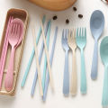 Food Fork Spoon Set Portable Eco-friendly Cutlery Set with Box Ideal for Students Office Workers in Southeast Asia. 