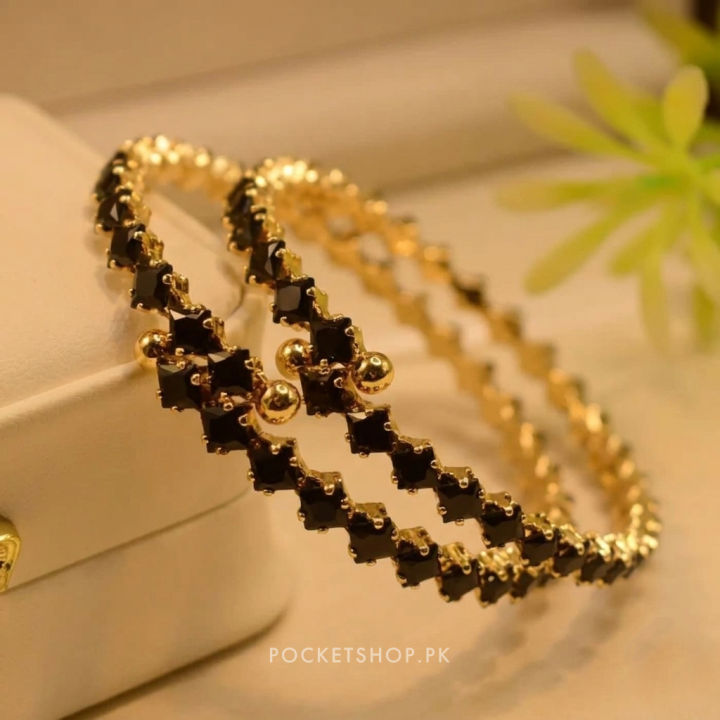 Pair%20(2%20PCS)%20of%20Minimal%20Flat%20Golden%20Bangles%20for%20Girls%20Women%20/%20All%20Sizes%20/%20Plain%20Bracelet%20Kara%20Stackable%20Jewellery%20/%20Perfect%20Gift%20for%20Women%20&%20Girls%20-%20Image%208