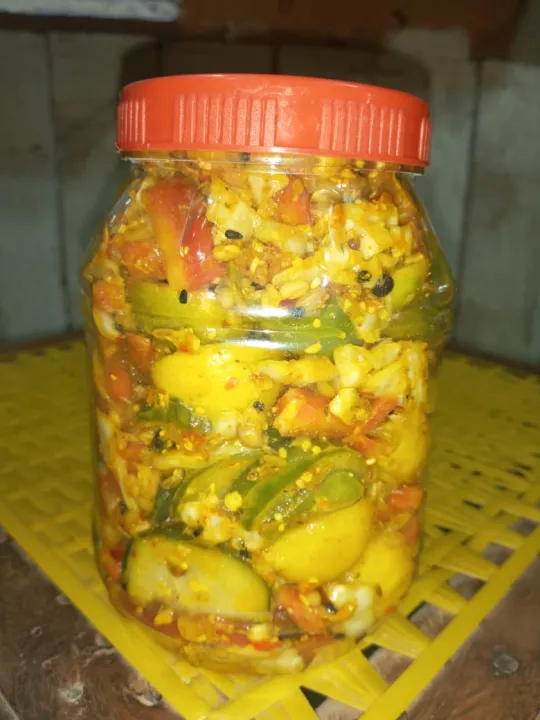 Mixed%20Pickle%20Salad%20Pickle%20Mix%20Achar%20-%201%20KG%20Fresh%20-%20100%25%20Original%20Shikarpuri%20Achar%20-%20Home%20Made%20Shikarpuri%20Pickles%20and%20Chutneys%20-%20Image%205