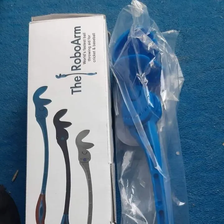 The%20RoboArm%C2%AE%20Advanced-%20Worlds%20Fastest%20Ball%20Thrower%20-%20Image%203