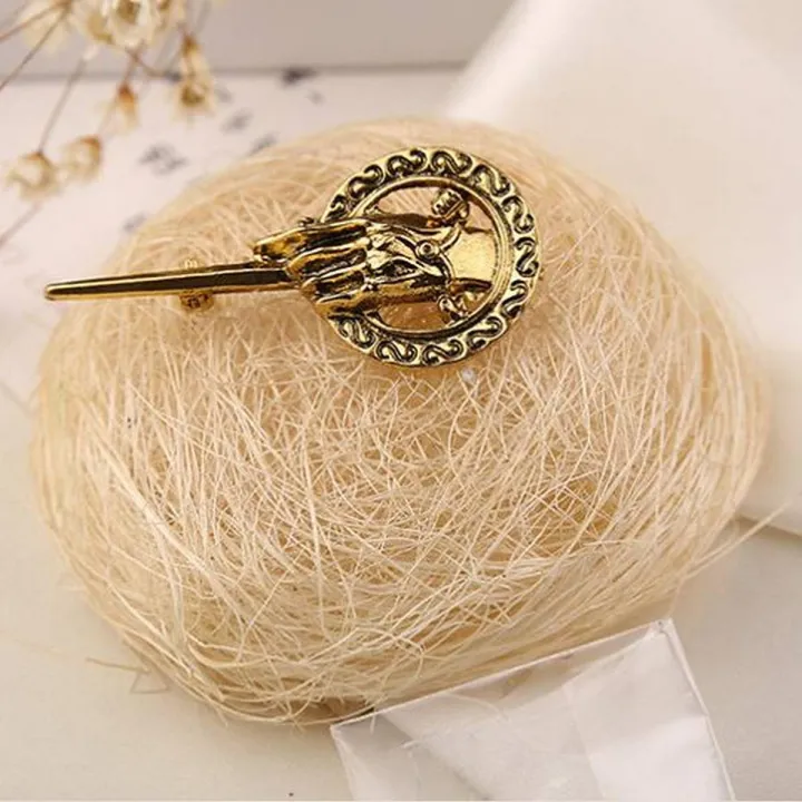 Game%20Of%20Throne%20Brooch%20Lapel%20Pin%20-%20Image%204