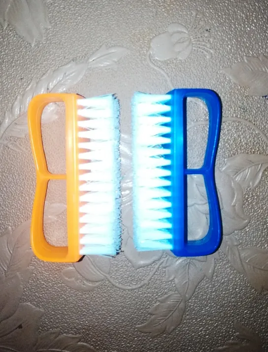 2Pcs%20Multi%20Purpose%20Handle%20Grip%20Nail%20Brush,%20Fingernail%20Scrub%20Cleaning%20Brushes%20for%20Toes%20and%20Nails%20Cleaner,%20Pedicure%20Brushes%20for%20Men%20and%20Women%202%20in%20Pack%20-%20Image%205