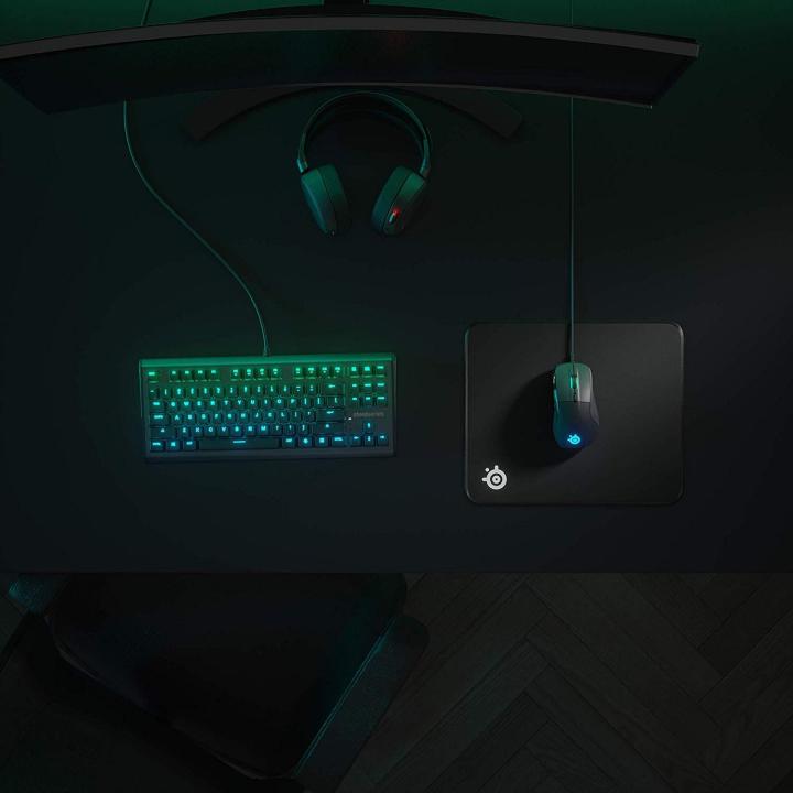 SteelSeries%20QcK%20Gaming%20Surface%20-%20Large%20Stitched%20Edge%20Cloth%20-%20Extra%20Durable%20-%20Optimized%20For%20Gaming%20Sensors%20-%20Image%206