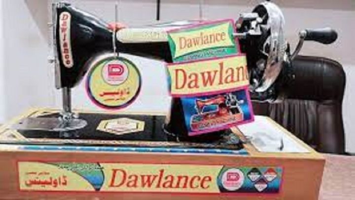DAWLANCE SEWING MACHINE OF VERY HIGH QUALITY FOR EVERY KIND OF FABRIC (WITH MOTOR AND WOODEN BOX)