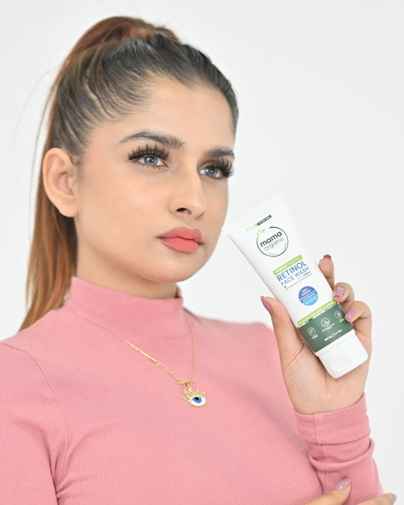 Mama%20Organic%20Retinol%20Anti%20Aging%20Kit%20%7C%20Face%20Wash%20100ml%20+%20Serum%2030ml%20+%20Cream%2050g%20-%20Image%204