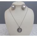 Lightweight Silver With Mirror Jewelry Set For Girls And Ladies. 