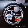 Creative cute astronaut car air conditioning vent aromatherapy decoration car marine perfume outlet decoration. 