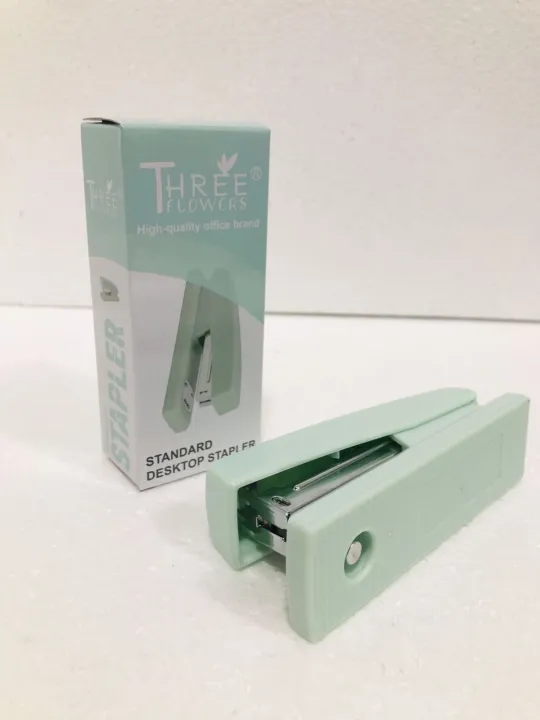Three%20Flowers%20High-Quality%20Office%20Brand%20DESKTOP%20STAPLER%20-%20Medium%20Size%20-%20Image%202