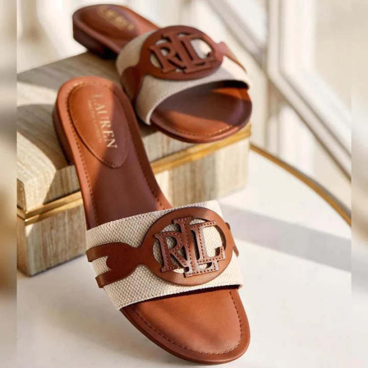 Women%20Fashion%20Luxurious%20Queen%20Style%20With%20Flat%20Sandals,%20Slippers%20ComfortableWomen%20Fashion%20Luxurious%20Queen%20Style%20With%20Flat%20Sandals,%20Slippers%20Comfortable%20and%20Stylish%20for%20Any%20Occasion%20Brown,%20Black,%20Green%20and%20Stylish%20for%20Any%20Occasion%20Brown,%20Black,%20Green%20-%20Image%204