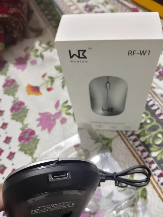 High%20Quality%20WUBIAN%20USB%20Charging%20Wireless%20RF-W1%20Mouse,%202.4G%2010m,%20Loss%20Less%20Transmission,%20Ortho-pin%20light-Five%20progress,%20High%20Precision%20Optical%20Tracking,%2020%20months%20battery%20life,%20RGB%20colorful%20light%20-%20Image%205