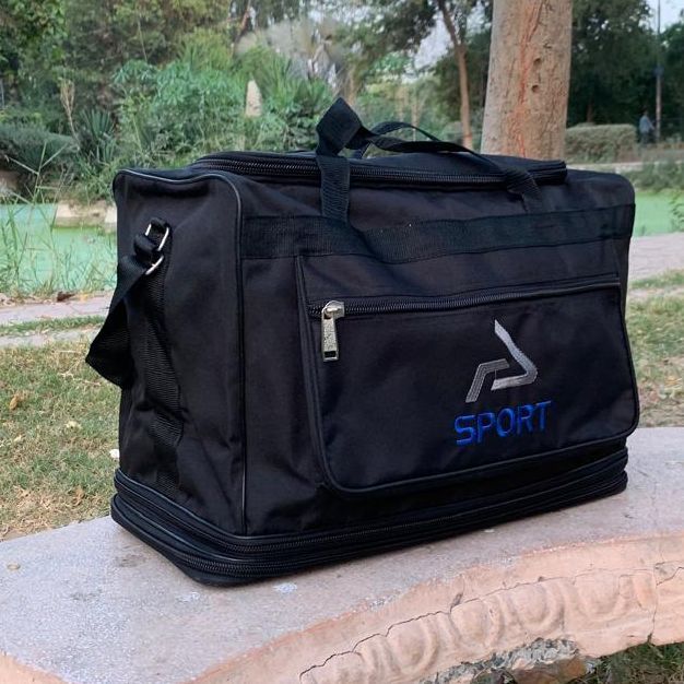 Original%20Traveling%20Bag%20for%20Women%20%E2%80%93%20Safari%20Weekender%20Bag%20%7C%20Black%20Color,%20Single%20&%20Double%20Zip%20Options,%201-Year%20Warranty%20-%20Image%203