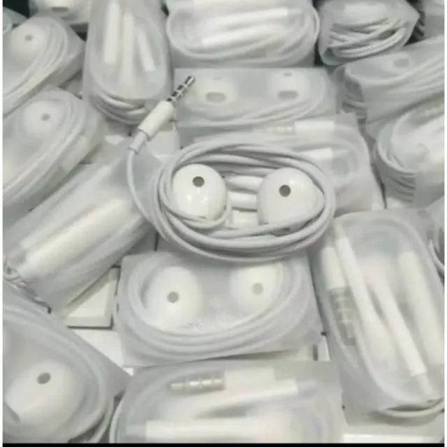 Oppo%20100%25%20Original%20Handfree%20Super%20Bass%20Hifi%20Sound-White%20-%20Image%204