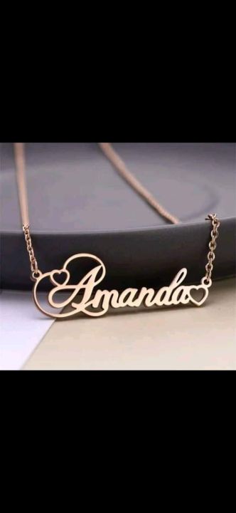 Customized%20name%20chain%20locket%20-%20Image%203