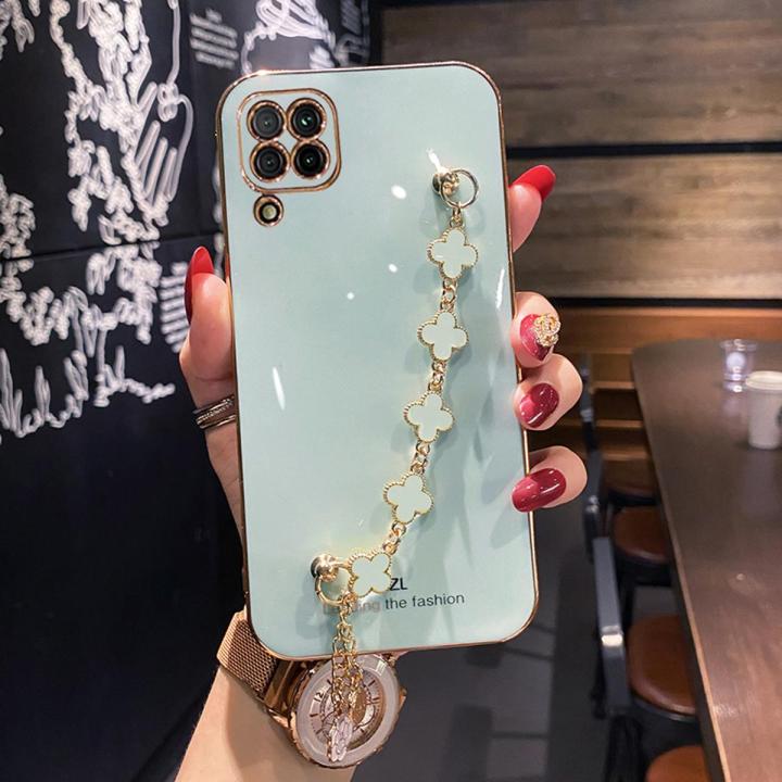 For Samsung Galaxy M33 5G Back Cover with Bracelet Wristband Luxury Clover Chain 6D Plating Frame Shiny Girls Cases Soft Silicone Square Protective Mobile Phone Case