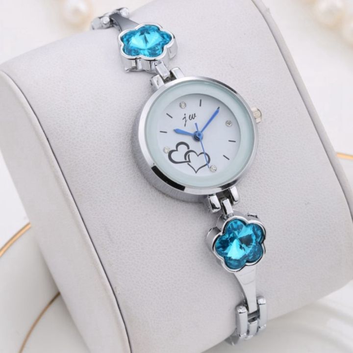 Women's%20Quartz%20Watch%20Bangle%20Wtyle%20Color%20Diamond%20Watches%20Small%20Dial%20Schoolgirl%20Bracelet%20Watch%20Gold%20Silver%20Watch%20Chain%20-%20Image%204