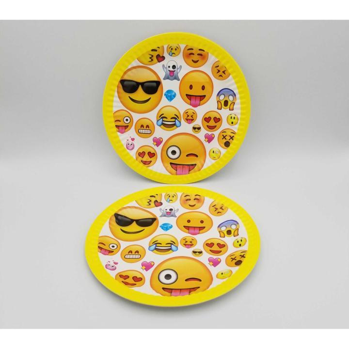 EMOJI THEME PAPER PLATES PACK OF 10 PAPER PLATES