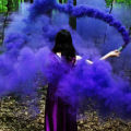 Color Smokee-Bombb Stick Dispenser Hand Held Air Party Smokes Assorted Colors, Colour Run Festival Parties Farewell Photoshoot, Artifical Smokees Powder Poppers Wedding Mehndi Celebration Smmoke Decoration Blue Green Yellow Pink Red Purple Party. 