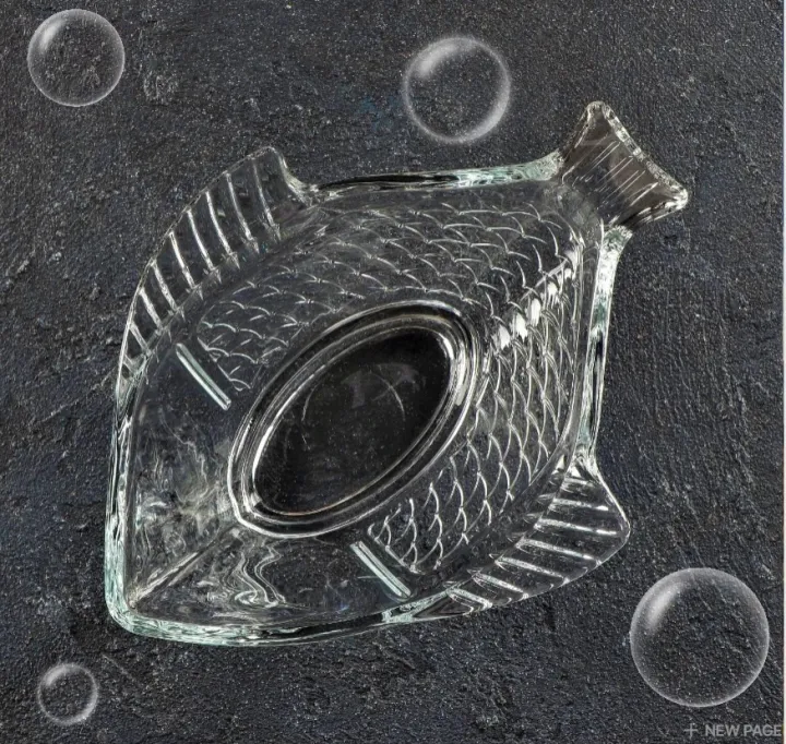 Fish%20Shaped%20Transparent%20Glass%20Serving%20Bowl%20Set%20(Small%20&%20Large)%20-%20Image%205