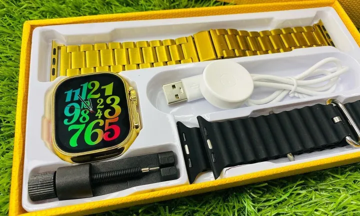 X8%20Ultra%20Max%20Smart%20Watch%208%20Series%2049mm%20Gold%20Edition%20-%20Image%206