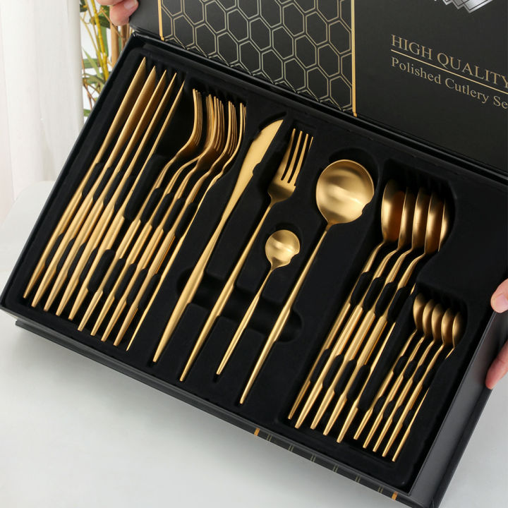 24pcs%20Gold%20&%20Black%20Gold%20Dinnerware%20Set%20Western%20304%20Stainless%20Steel%20Tableware%20Set%20Knife%20Fork%20Spoon%20Luxury%20Flatware%20Kitchen%20Set%20%20Dishwasher%20Safe%20-%20Image%206