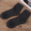 Socks wholesale spring summer men's cotton socks casual mid socks black and white business solid color thin men's socks manufacturers wholesale. 