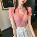 Niche Chinese style slim-fitting hot girl short top 2024 spring busty and tight-fitting navel-baring short-sleeved T-shirt for women. 